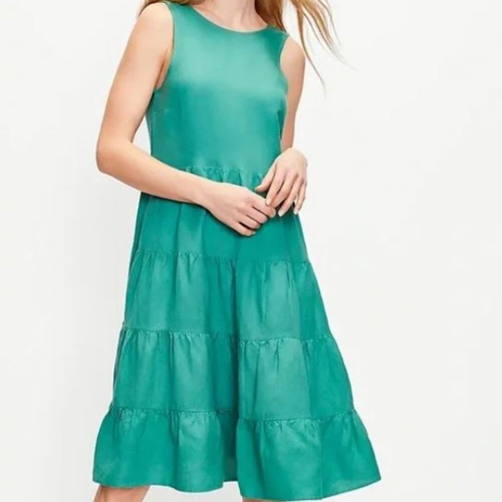 Elegant Green Sleeveless Dress